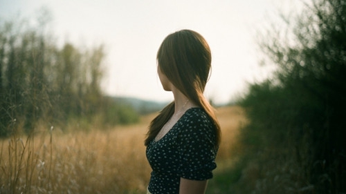 头像图片动漫美女抽烟背面图4